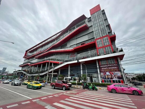 Bangsue Junction (Red Building)